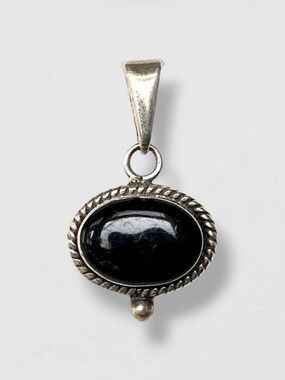 Vintage Pendant 925 Sterling Silver Oval